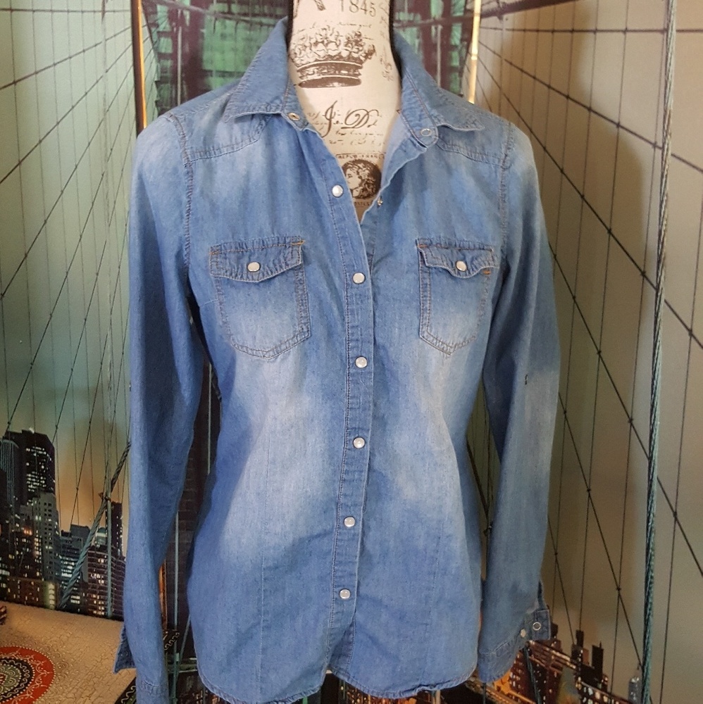 Denim shirt, pearly snaps